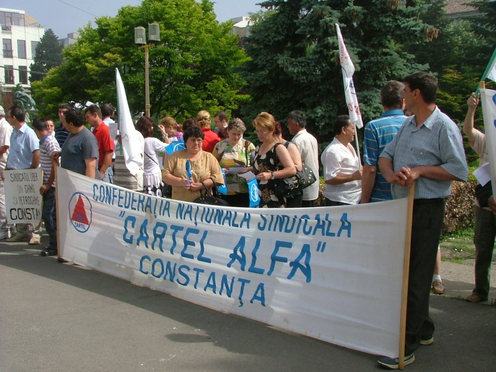 Cartel Alfa organizează acțiuni de protest în fața Prefecturii Constanța - cartelalfaorganizeazaactiunidepr-1634844659.jpg