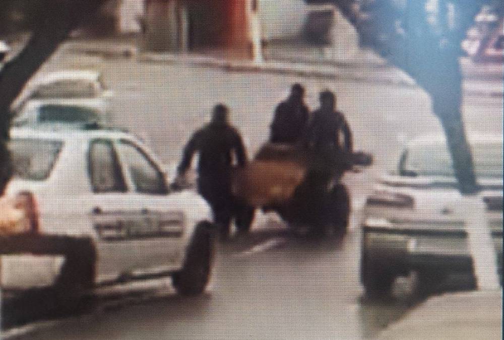 VIDEO. Trăgeau la căruță, cu calul leșinat în spate! Polițiștii s-au uitat și au plecat - caruta3-1490597912.jpg