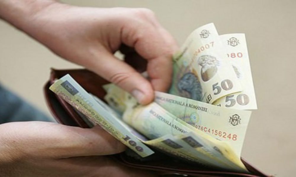 Câștigul salarial mediu net al românilor a scăzut la 3.928 lei - castigulsalarialmediunetalromani-1657630646.jpg
