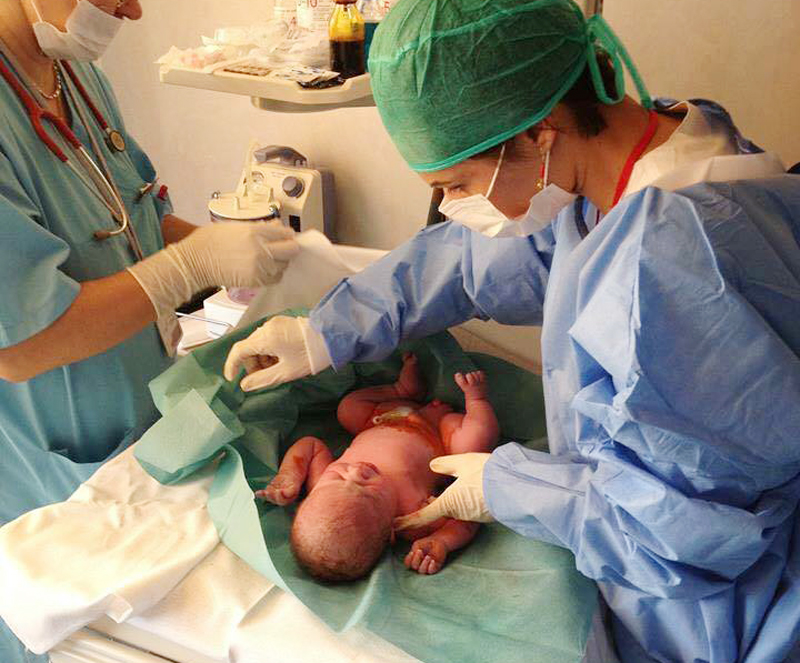 Cât de importantă este evaluarea neonatologică pentru bebeluși - catdeimportanta-1443110898.jpg