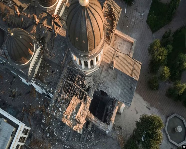 Rusia a atacat din nou Odesa. Un obuz a lovit Catedrala Schimbarea la Față - catedrala-1690104756.jpg