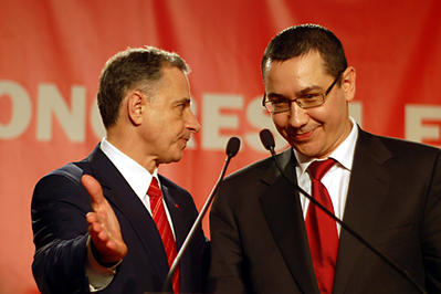 Victor Ponta a fost ales președinte al PSD. Geoană devine istorie - cd18a8e0f4ac598650630bec7152d9ef.jpg