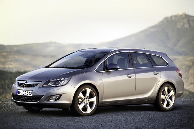 Rădăcini Motors aduce în premieră, la Constanța, noul Opel Astra Sports Tourer - cd255bf1648415305c461cbb8257efc0.jpg