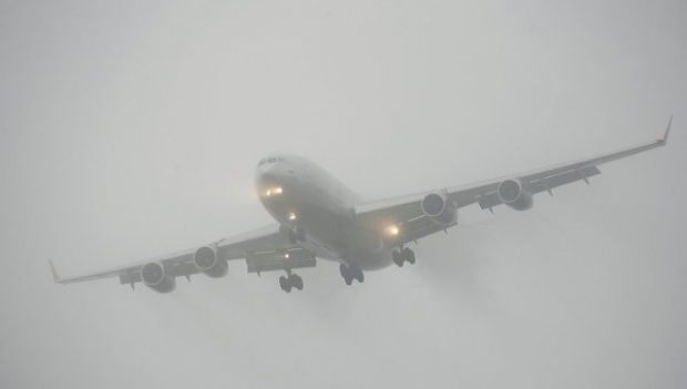 Ceața densă încurcă traficul aerian. Mai multe curse aeriene au fost redirecționate - ceata-1353312554.jpg