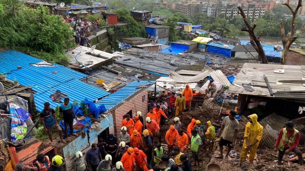 Cel puţin 34 de persoane au murit în vestul Indiei după ploile musonice - celputin34deoameni-1626706221.jpg