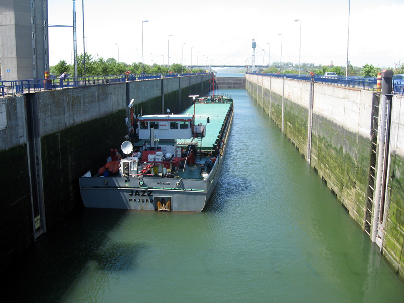 Cerealele au depășit 50% din traficul pe Canalul Dunăre - Marea Neagră - cerealele-1428424819.jpg