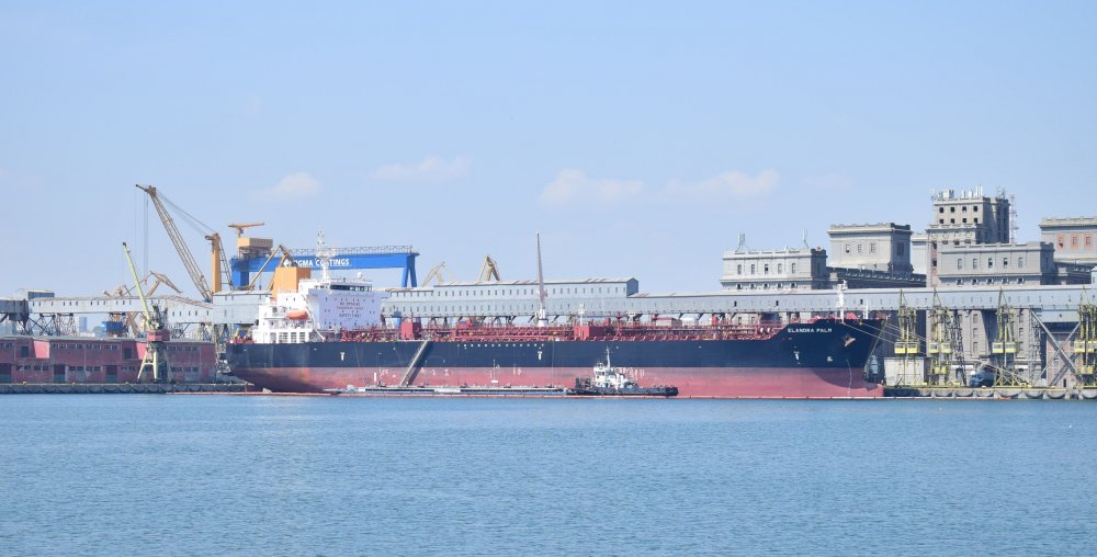 Cerealele și materiile prime siderurgice au relansat traficul de mărfuri în portul Constanța - cerealele-1557256690.jpg