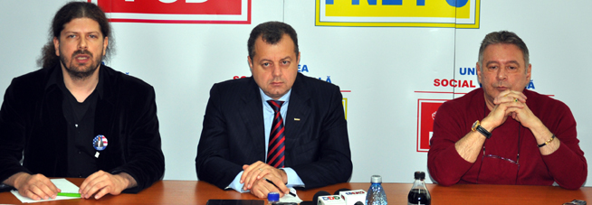 Mircea Banias face echipă în alegeri cu Remus Cernea și Mădălin Voicu - cerneabaniassivoicu5-1352307976.jpg