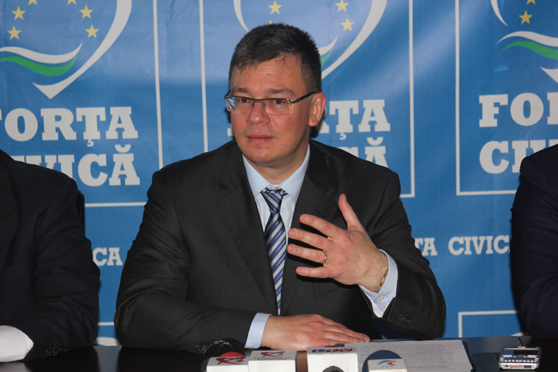 Mihai Răzvan Ungureanu: 
