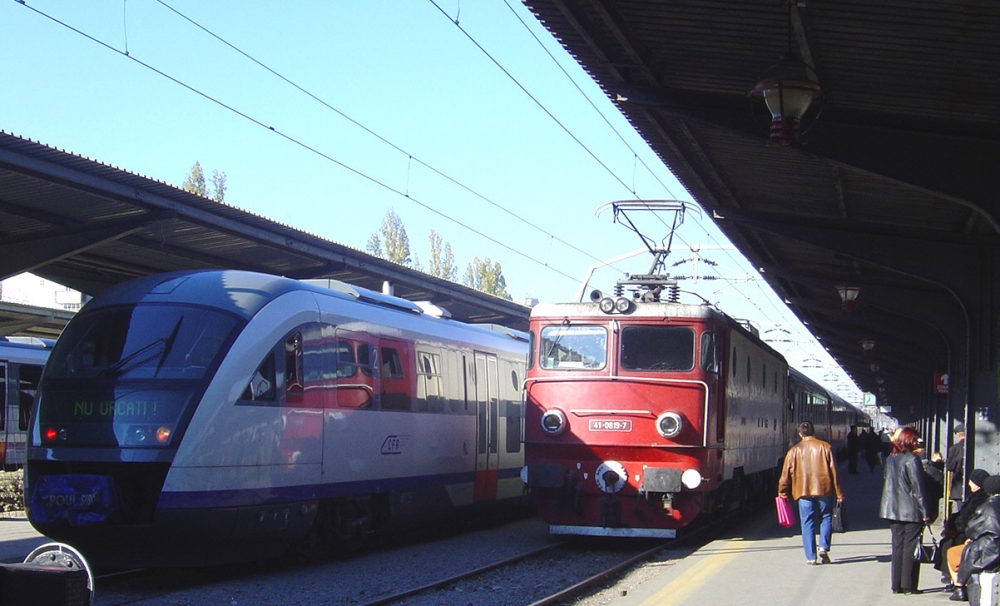 O grevă spontană a blocat circulația trenurilor timp de două ore - cfr21331647697-1358321911.jpg