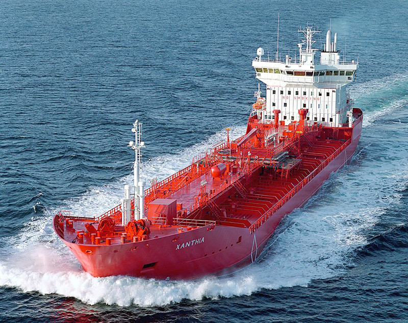 România vrea să dea lovitura pe piața shipping-ului cu propriul pavilion de conveniență - chemicaltankership-1342960400.jpg