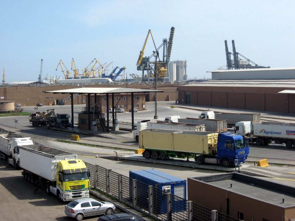 Profitabilitatea operatorilor din portul Constanța e în declin - chimpexconstanta-1345476303.jpg