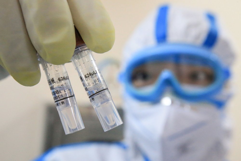 Cercetătorii chinezi au lansat a doua etapă a testării vaccinului anti-Covid - china-1592739204.jpg