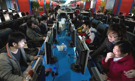 China reglementează dur acțiunile de pe Internet - chinainternet460-1356769647.jpg