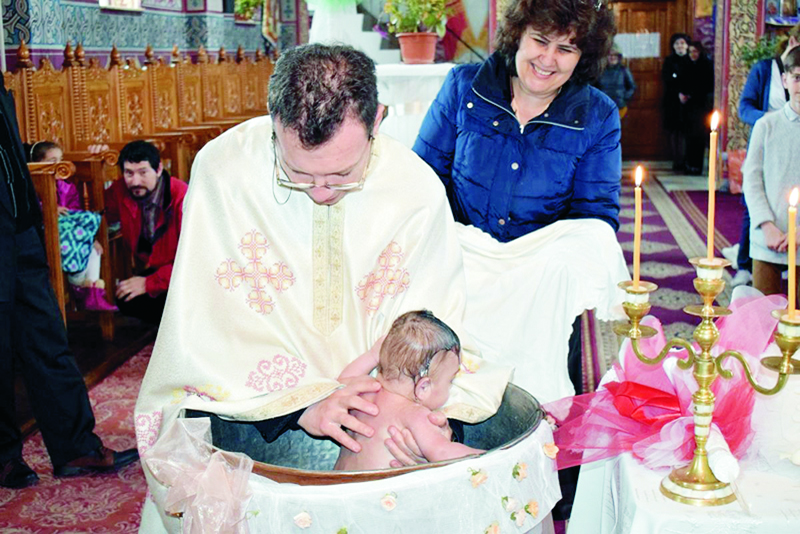 Cinci copii abandonați, botezați la Cumpăna, de Sfânta Maria - cincicopiiabandonatibotezaticump-1534174797.jpg