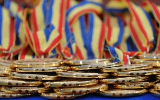 Cinci medalii de argint și o medalie de bronz, la Olimpiada Internațională de Matematică - cincimedalii-1468842350.jpg