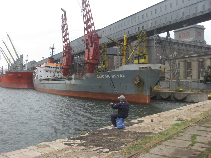 Cine e vinovat de prăbușirea traficului de mărfuri în porturile maritime românești? - cineevinovatdeprabusireatraficul-1490290384.jpg