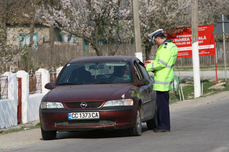 Incoruptibilii din Poliția Constanța - ciocarliadesuspolitiacirculatiec-1307466482.jpg