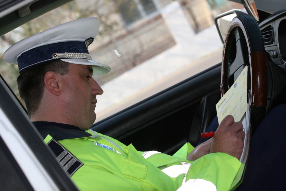 Șoferi penali, prinși pe străzile din Constanța - ciocarliadesuspolitiacirculatiec-1419007209.jpg