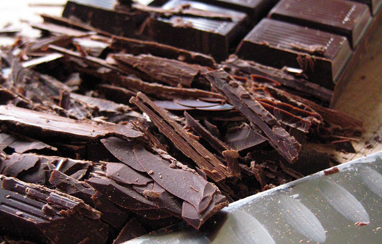 Cum poate dăuna sănătății ciocolata neagră - ciocolataneagra-1327599478.jpg