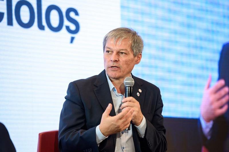 Dacian Cioloş: „A venit momentul adevărului” - ciolosdiscutii-1634059854.jpg