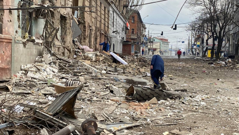 Peste 1.200 de civili au fost uciși în Mariupol, în cele nouă zile de asediu - civiliucisi-1646929935.jpg