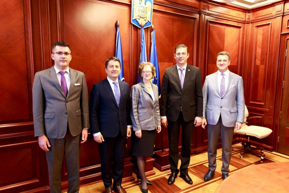 Ambasadorul Austriei în România, vizită la CJC - cjc-1524059771.jpg