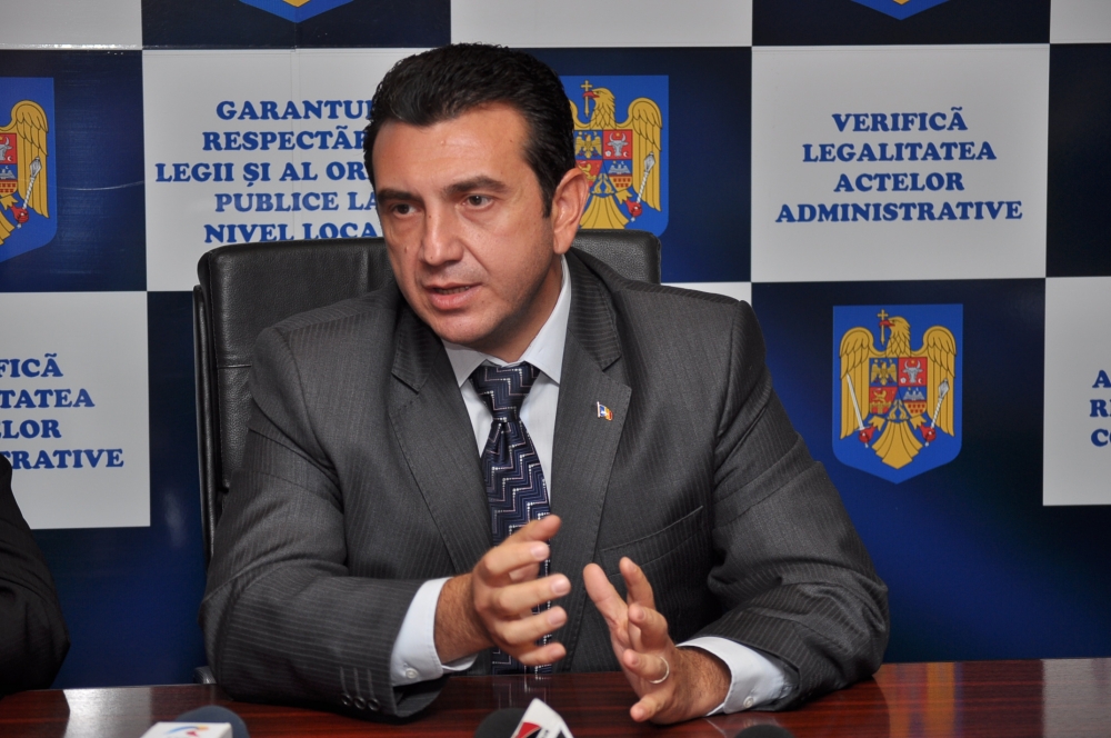 Prefectul Claudiu Palaz le face plângere penală membrilor BEJ - claudiuiorgaplaz3-1320666306.jpg