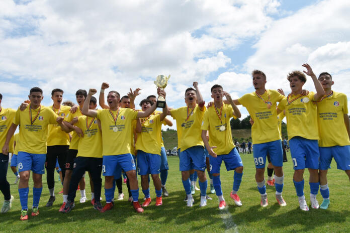 Fotbal / Academica Clinceni a câștigat Liga Elitelor U16 - cli-1623159852.jpg
