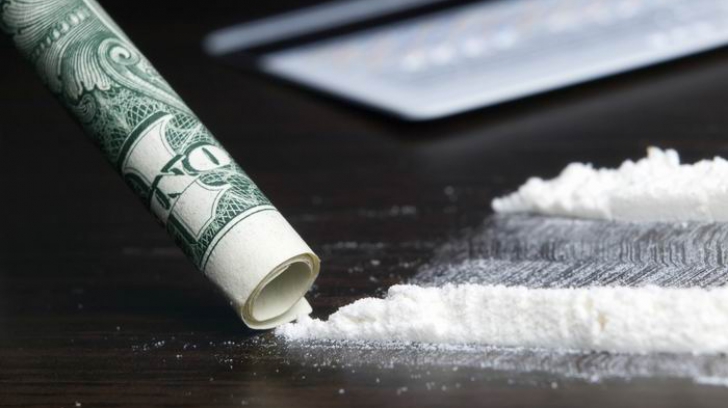 CAPTURĂ RECORD / Constănțean, prins cu NOUĂ TONE de cocaină aduse din America Latină - cocaina164856600-1338382757.jpg
