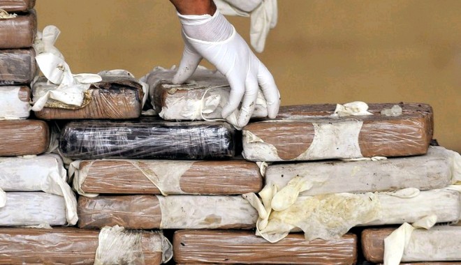 Captură record de droguri: 70 de kg de cocaină neagră - cocaina1copy1338404072-1428477889.jpg
