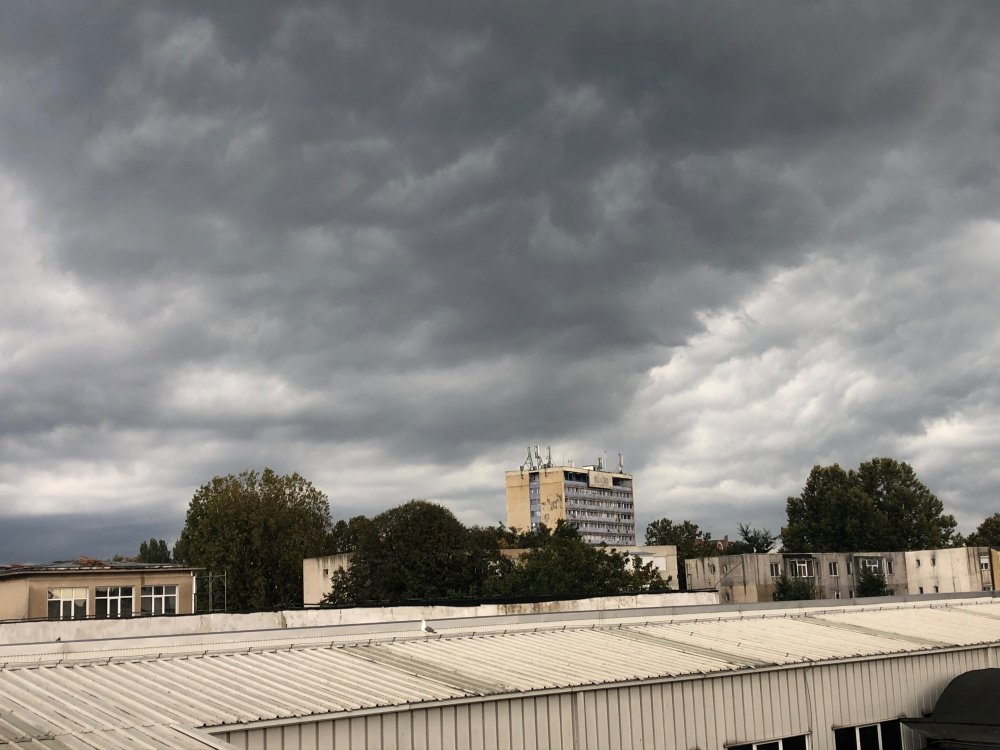 COD PORTOCALIU de ploi torenţiale, la Constanţa - codportocaliu1-1603697591.jpg