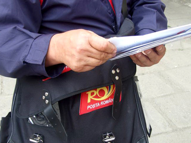 Poșta Română livrează trimiterile extracomunitare la domiciliul clienților - colete-1378046349.jpg