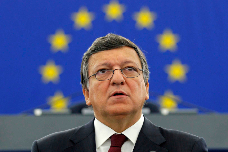 Comisia Europeană, criticată pentru gestionare defectuoasă în scandalul Barroso - comisia-1532610950.jpg