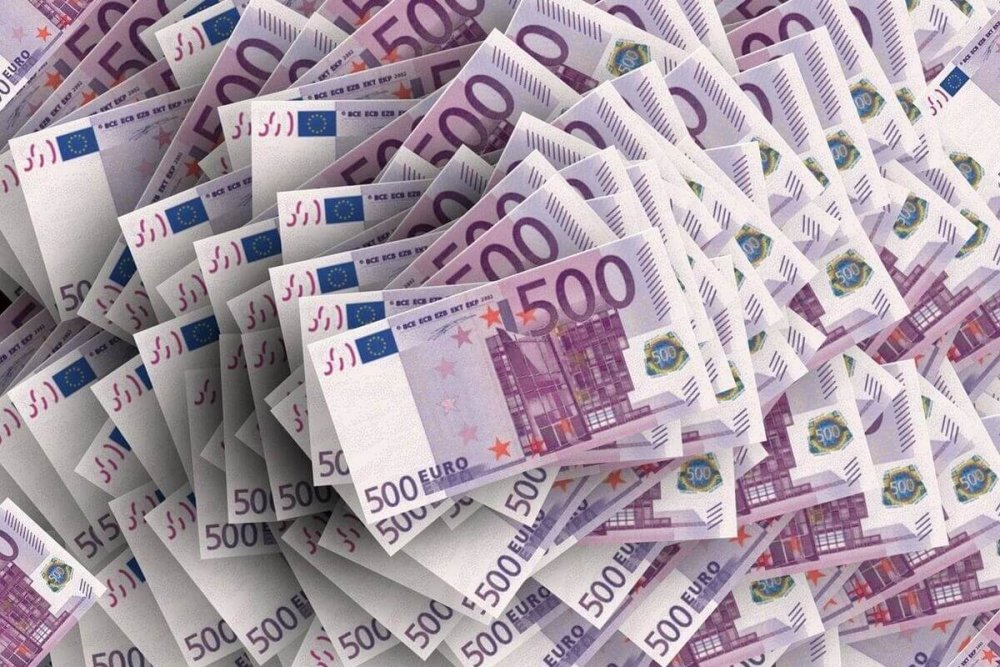 Comisia Europeană va emite obligaţiuni pe termen lung în valoare de 80 de miliarde de euro - comisiaeuropeana-1622654887.jpg