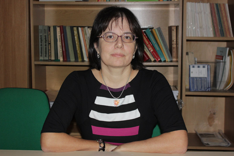 Prof. Gabriela Constantinescu: 