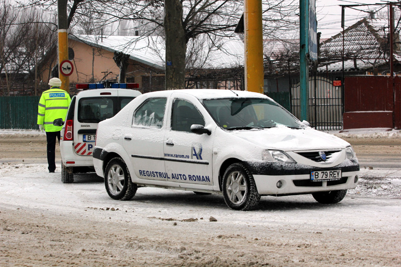 Controale  la anvelopele  de iarnă  pe drumurile  din Constanța - controale-1327595630.jpg