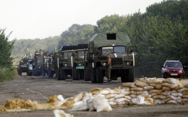 Ucraina / Un convoi umanitar german se îndreaptă spre est - convoi-1412499587.jpg