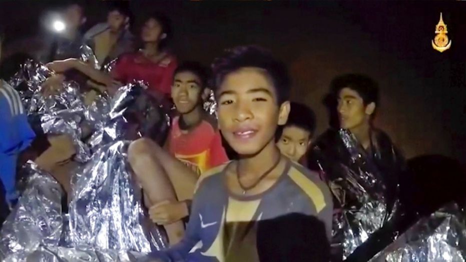 Motivul pentru care antrenorul de fotbal i-a dus pe cei 12 copii în peștera din Thailanda, unde au rămas blocați - copii-1531301517.jpg