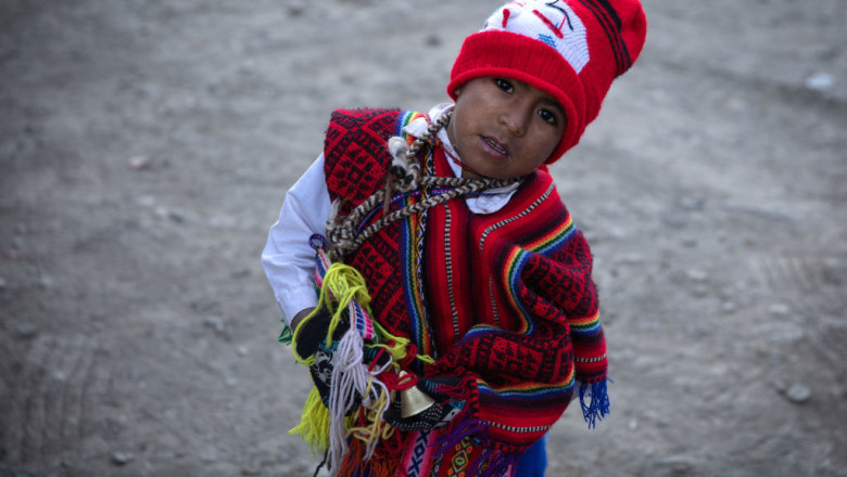 100.000 de copii au rămas orfani în Peru din cauza pandemiei - copiiperu-1641582712.jpg