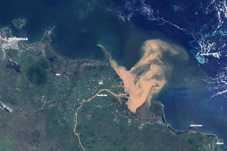Cum se vede poluarea Pământului din spațiu. Imaginea e dezolantă! - corali-1550394492.jpg