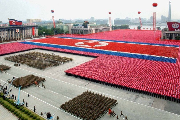 China a încalcă embargoul ONU: Livrează Coreei de Nord lansatoare de rachetă - coreea-1339584631.jpg