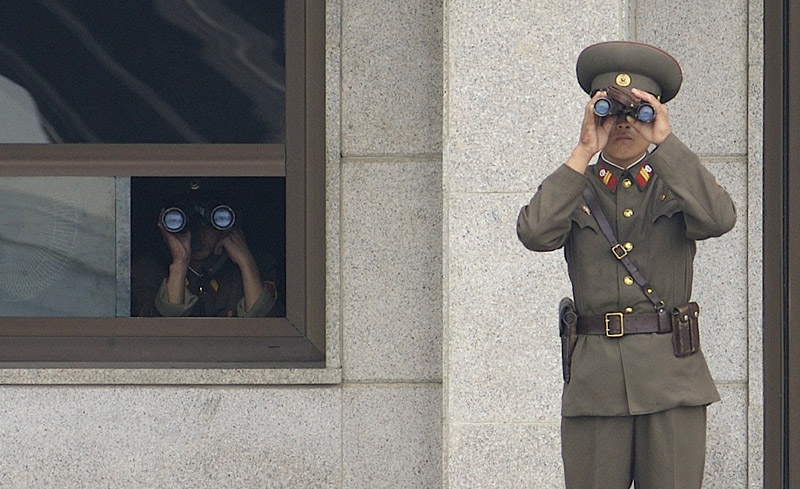 Coreea de Nord  a reluat lucrările  la o bază de rachete - coreea-1385905653.jpg