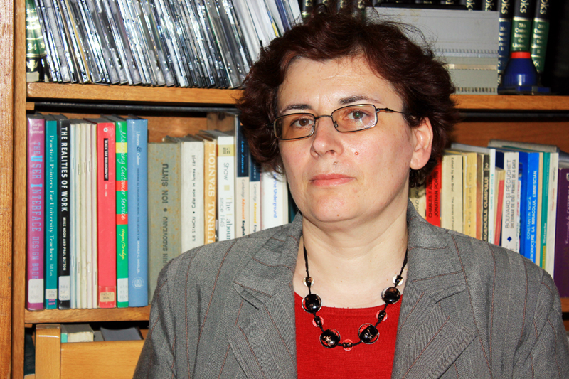 Corina Apostoleanu, propusă  la șefia Bibliotecii Județene - corinaapostoleanu-1432658011.jpg