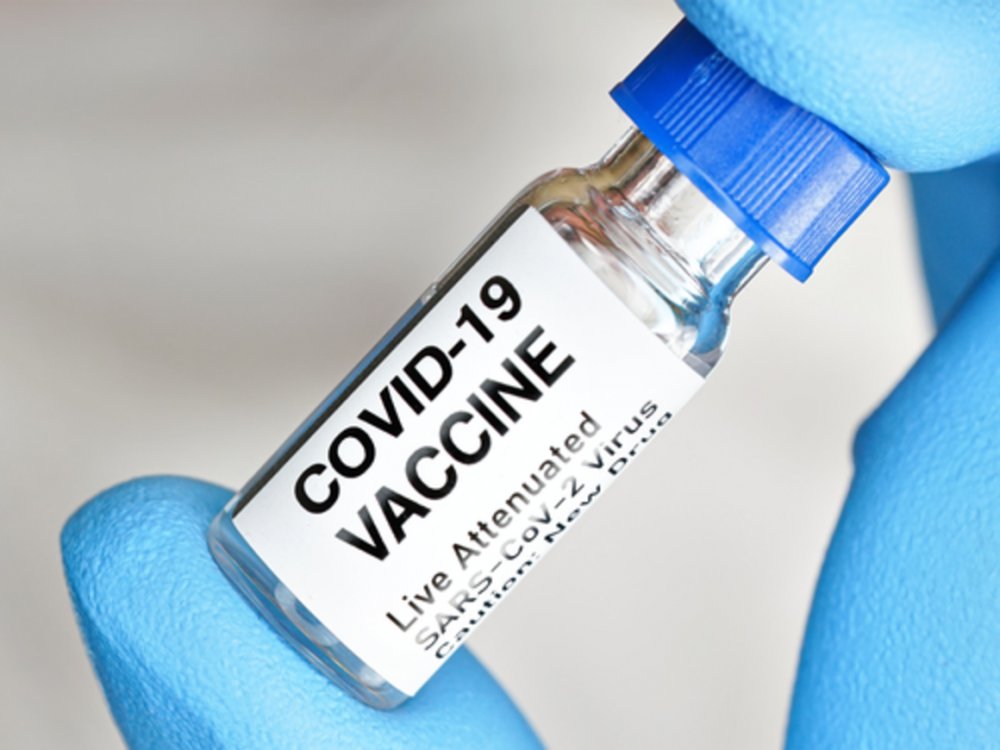 Vaccinarea cu doza a treia începe marți în România - covid-1632735124.jpg