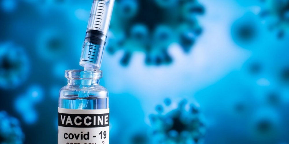 Doi asistenţi medicali, reţinuţi pentru vaccinări fictive împotriva COVID-19 - covid19vaccinevirusbk15008711200-1649499881.jpg