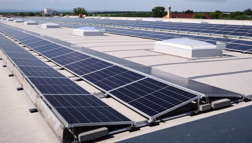 Crește numărul centralelor electrice fotovoltaice construite în România - crestenumarulcentralelorelectric-1644519605.jpg