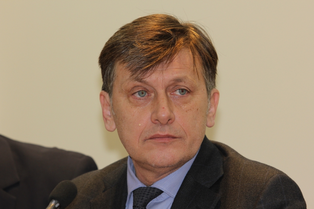 Crin Antonescu: Liberalii nu participă la discursul președintelui Băsescu - crinantonescu3-1330351618.jpg