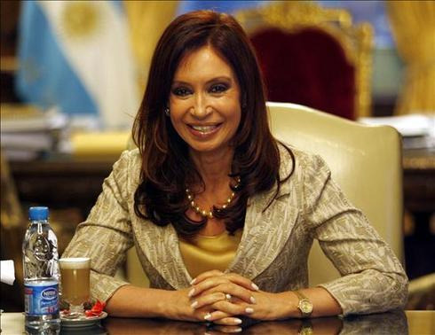 Cum s-a ales Argentina cu un președinte suspendat - cristinakirchner-1318435515.jpg