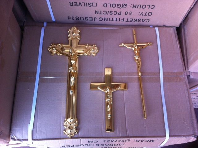 Mii de cruciulițe, confiscate la Agigea - cruci-1392280529.jpg